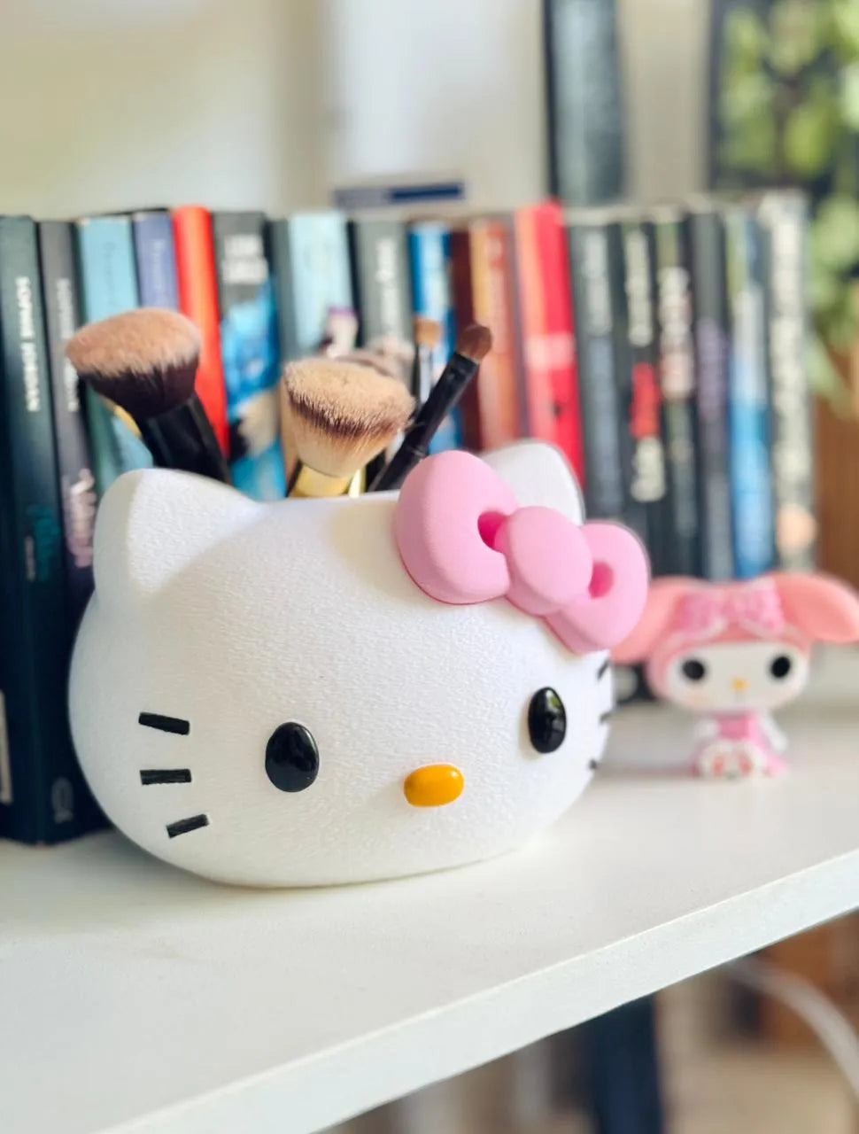 Hello Kitty Makeup Brush Holder