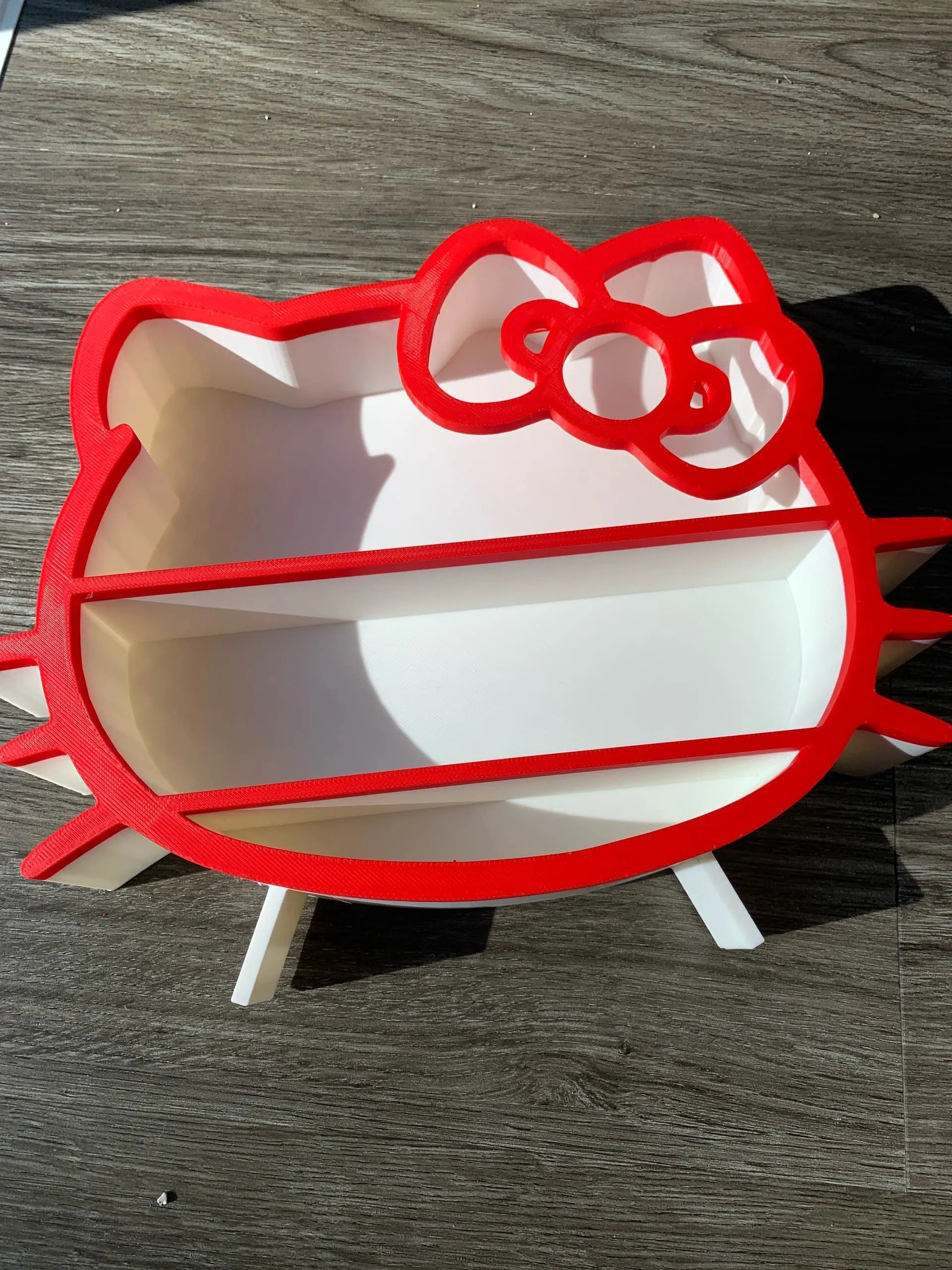 Hello Kitty Miniverse Shelf